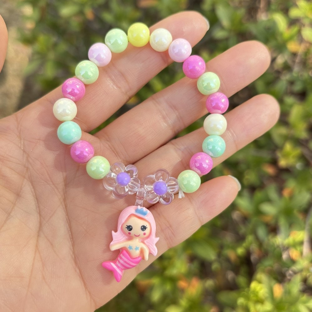 Buntes Armband mit Blumenanhängern Karnz