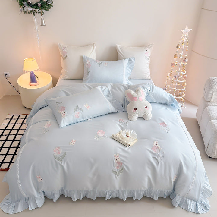 Bestickte Rüsche Baumwollsatin Bettbezug Set mit Hasen- und Tulpenmotiven