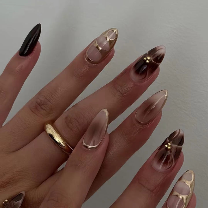 Elegante Spitz Press-On Nagelverlängerungen Karnz