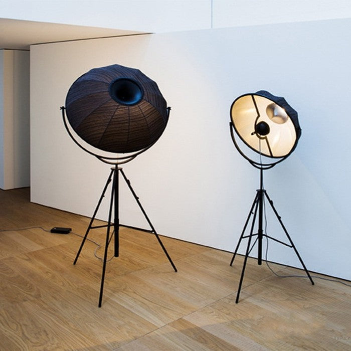 Moderne verstellbare Stehlampe