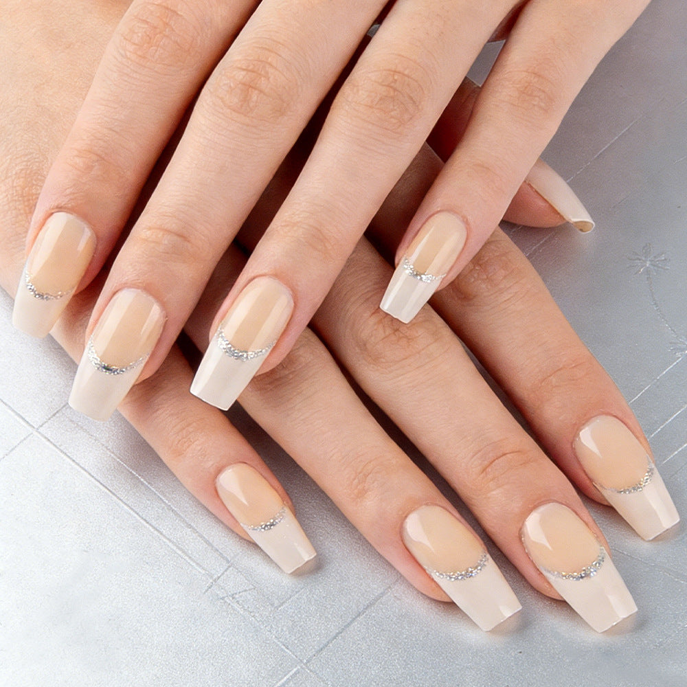 Elegantes Press-On-Nagel-Set mit Strassakzenten Karnz