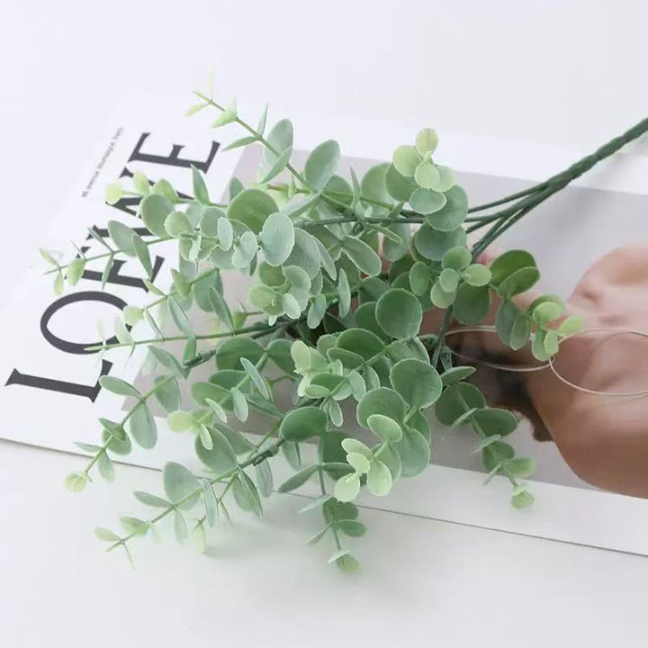 Lush Künstliches Grünzeug
