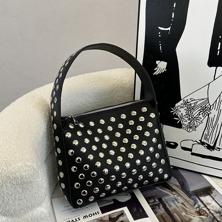 Nieten Kunstleder Handtasche