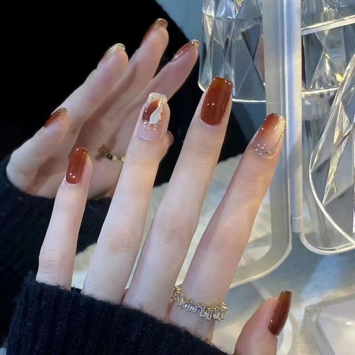 Elegantes Druck-On-Nagelset