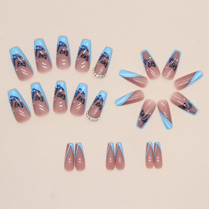 Dekorative Schmetterling Press-On Nagelspitzen Karnz