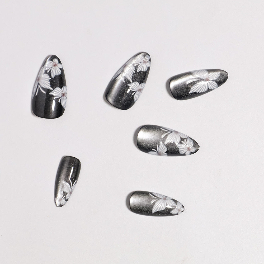 Floral Accent Press-On Nails Set Karnz