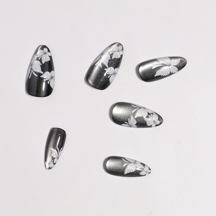 Floral Accent Press-On Nails Set Karnz