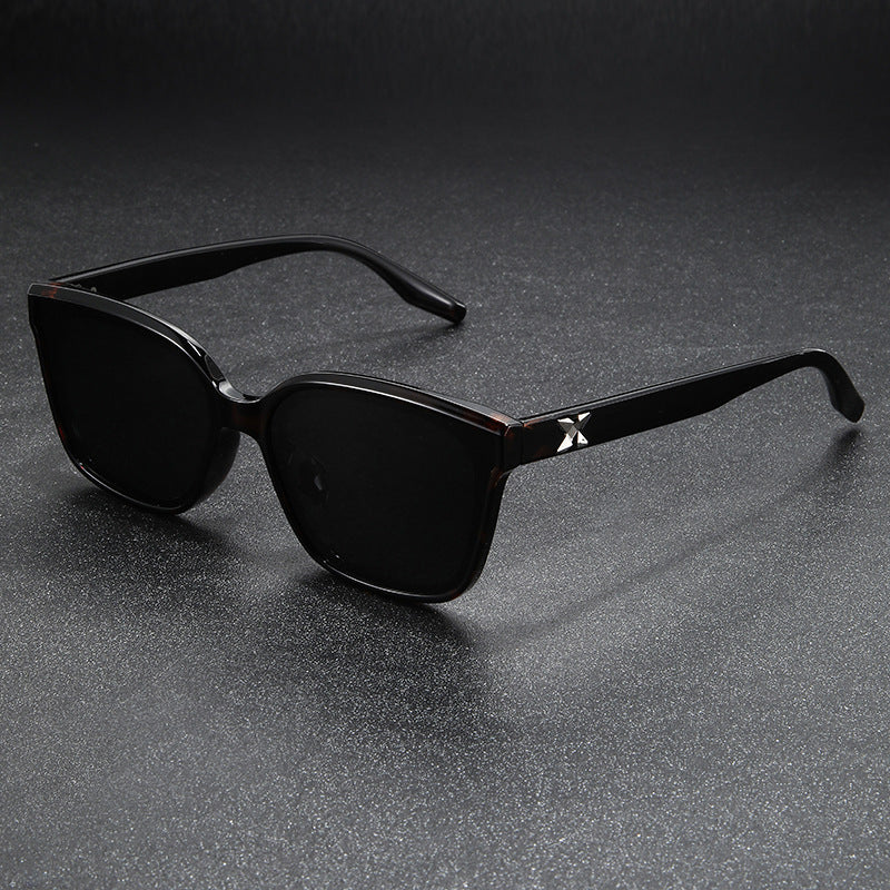 Damen modische Sonnenbrille im quadratischen Design mit hochwertigem UV-Schutz Karnz