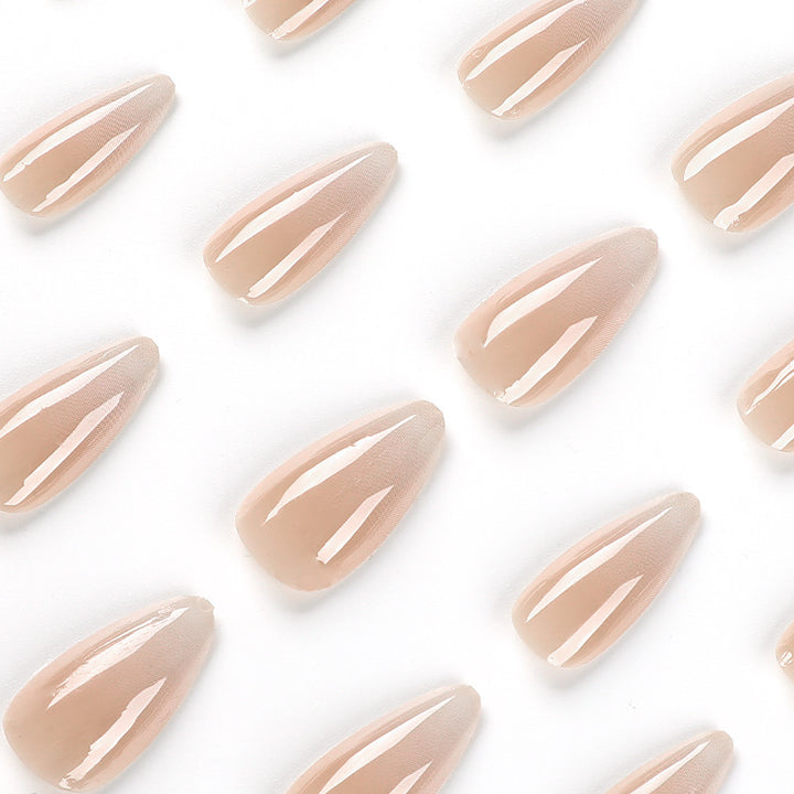 Elegante Stiletto Press-On Nagelverlängerungen Karnz