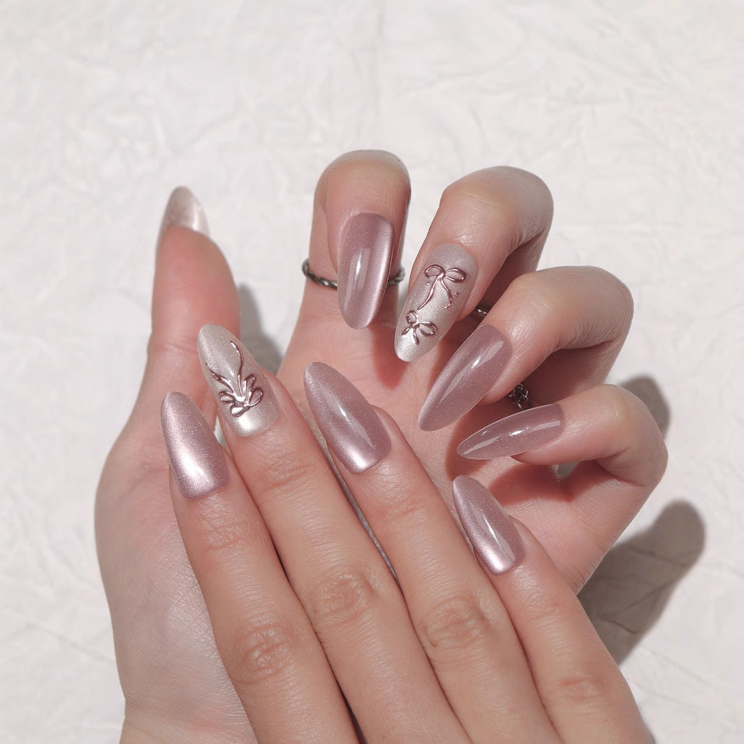 Elegante Stiletto Press-On Nägel mit floralem Design Karnz