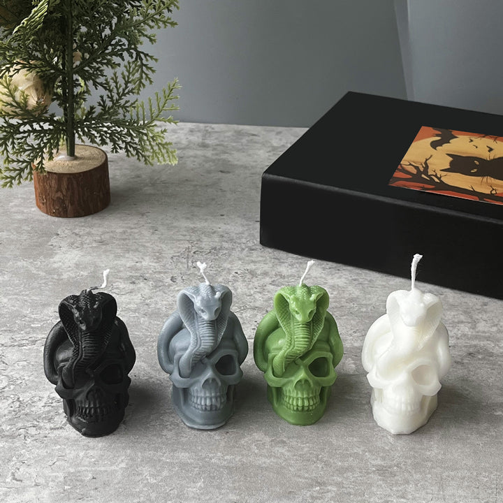 Skull und Kobra Kerze