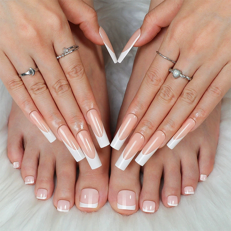 Stylisches Press-On-Nagelset mit elegantem französischen Spitzen-Design Karnz