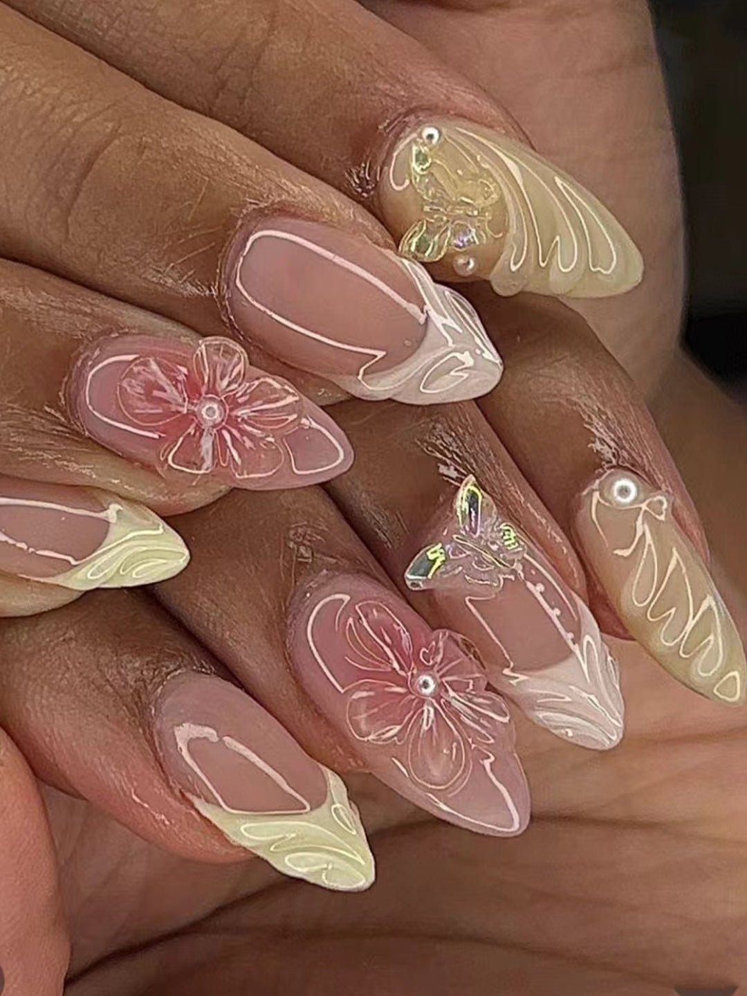 Artistic Nail Art Karnz