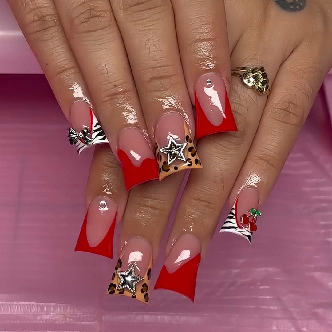 Stylische Statement Press-On Nagelverlängerungen Karnz