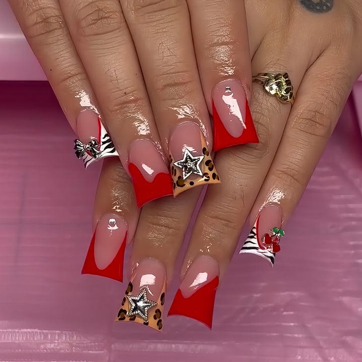 Stylische Statement Press-On Nagelverlängerungen Karnz