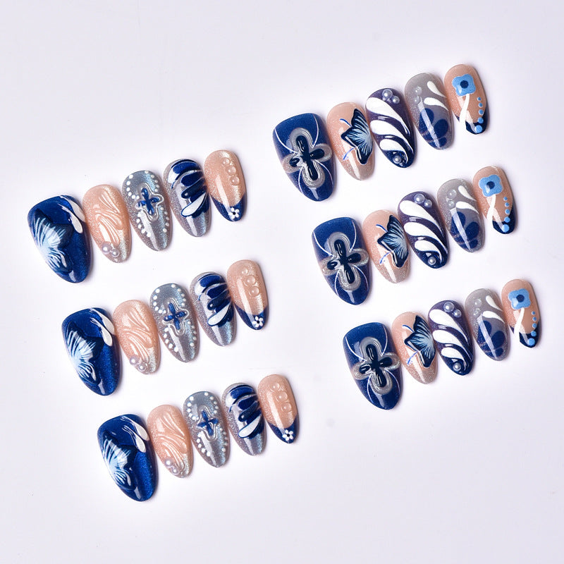 Künstlerisches Blumen Press-On Nageltips Set Karnz