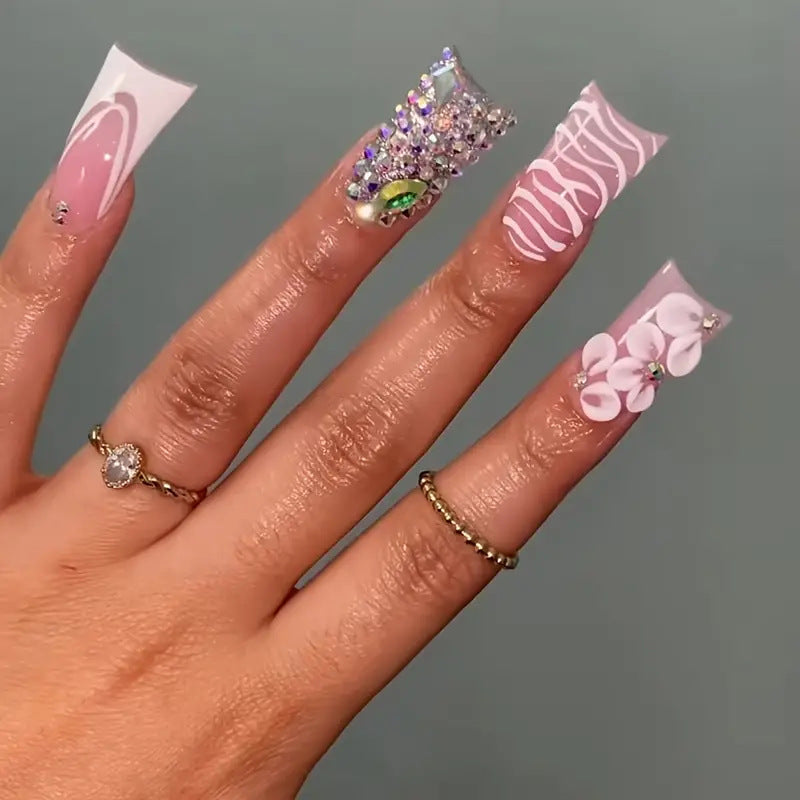Glamorous 3D Floral Press-On Nail Art Karnz