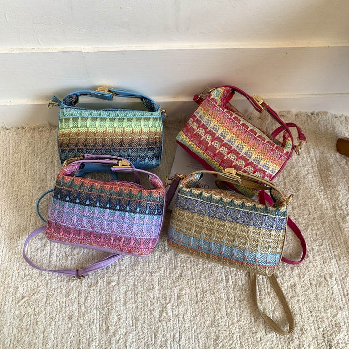Texturierte handgewebte Mini-Crossbody-Tasche Karnz