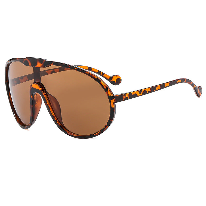 Damen futuristische transparente Sonnenbrille mit eleganter Form Karnz