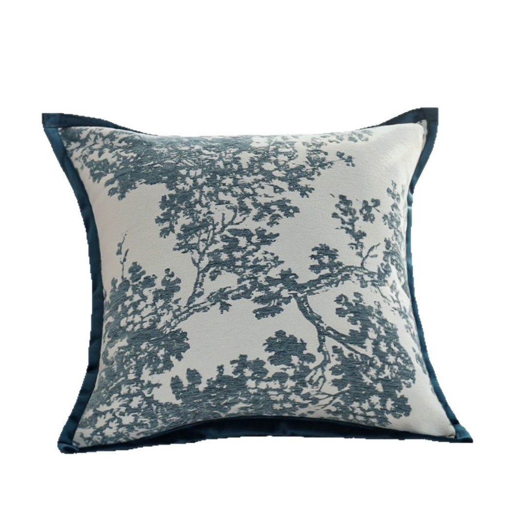 Quadratischer Kissenbezug mit feinem Toile‑Jacquard und seidiger Kederkante Karnz