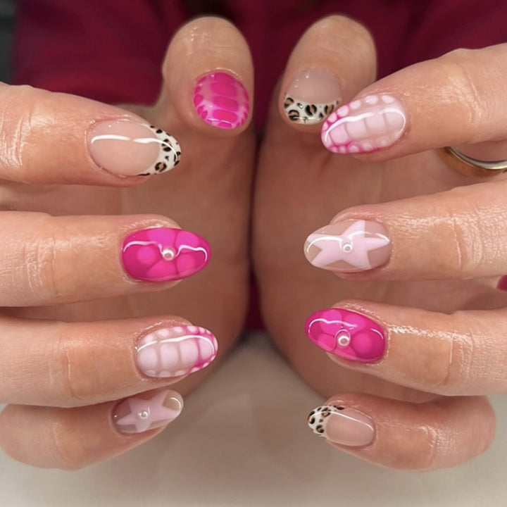Künstlerische Tierdruck-Nageltips Karnz