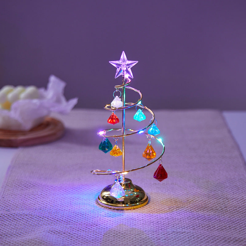 Dekorativer LED Weihnachtsbaum Karnz
