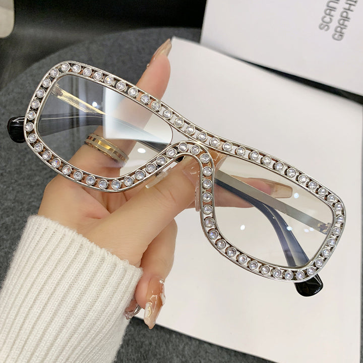 Damen Glamouröse Sonnenbrille mit funkelnden Kristallakzenten Karnz