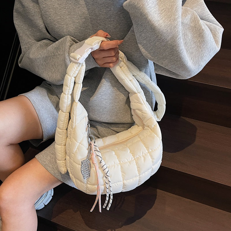 Gepolsterte gesteppte Schultertasche