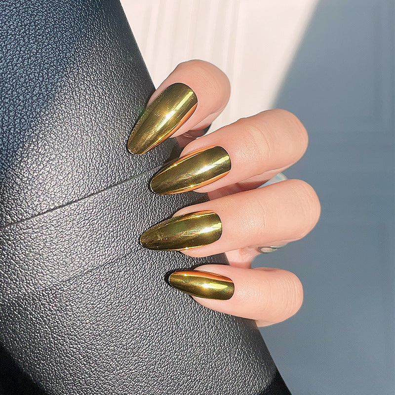 Elegante Metallic Stiletto Press-On Nägel Karnz
