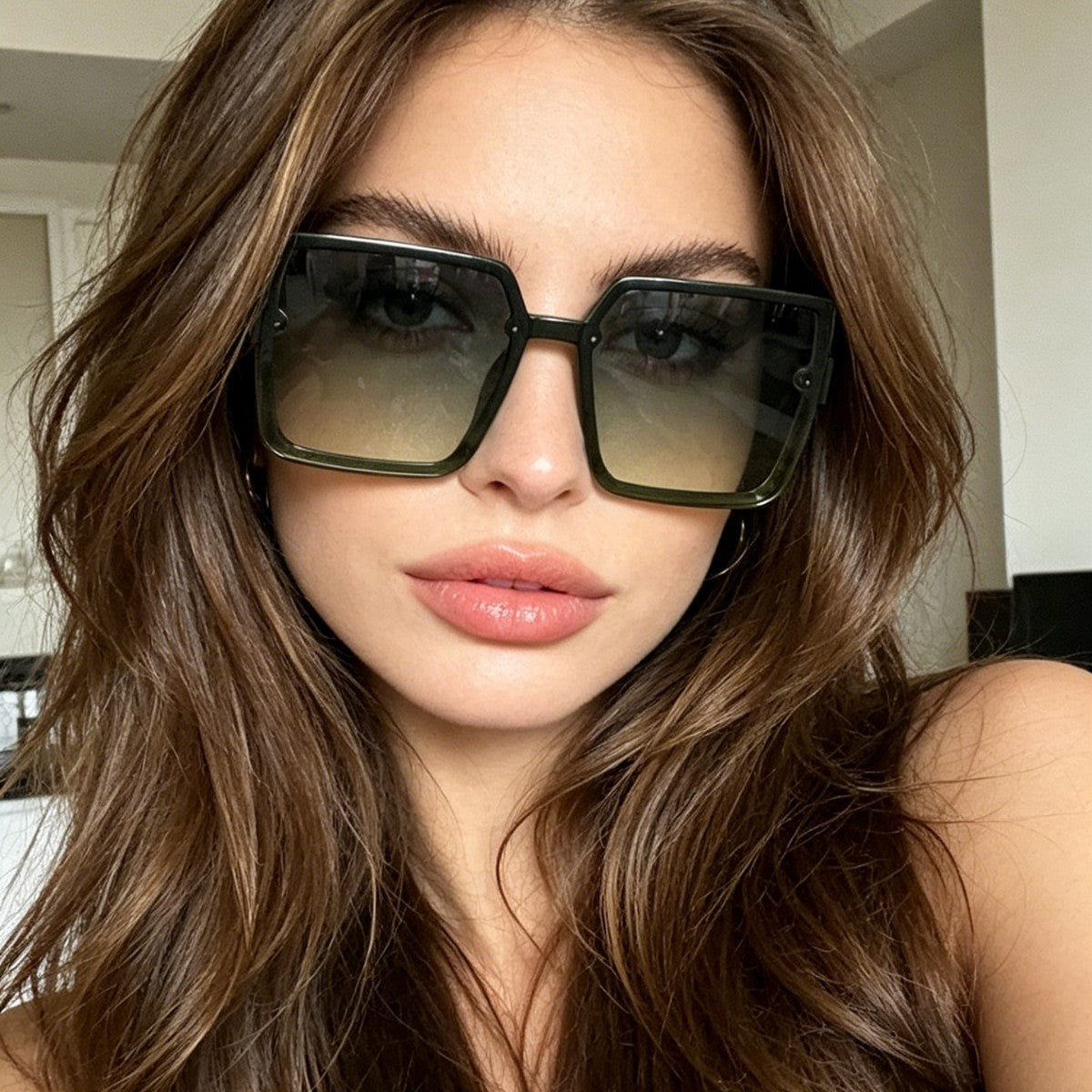 Damen Quadrat-Sonnenbrille mit retro-inspiriertem Design und weichen Gläsern Karnz