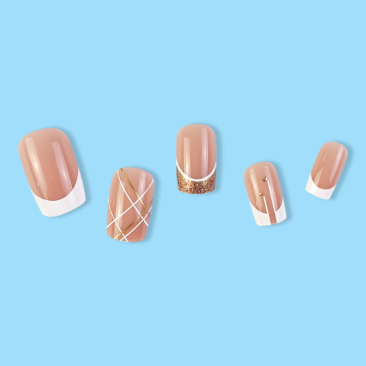 Elegante French Tip Acryl Nagelkunst Karnz