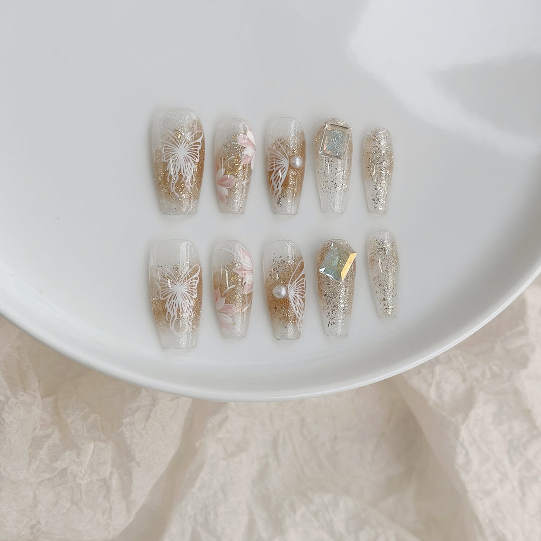 Herz dekoriertes Press-On Nagelset