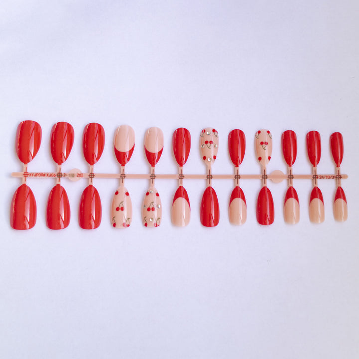 Künstlerisches Nageldesign