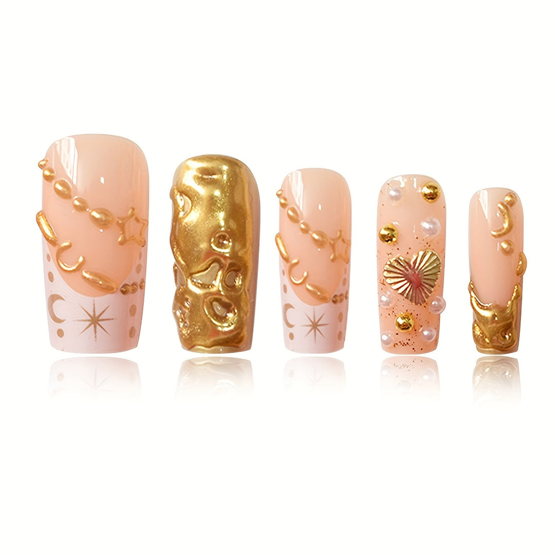 Aufwendige goldene dekorative Nagelkunst Karnz