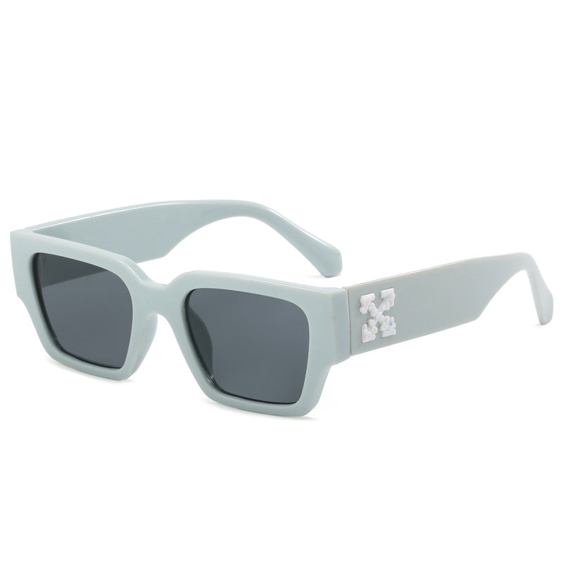 Damen stylische Oversized-Sonnenbrille mit einzigartigem Design Karnz
