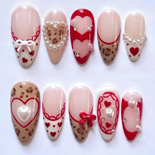 Romantische Herz-Themen Press-On Nagelkunst Karnz