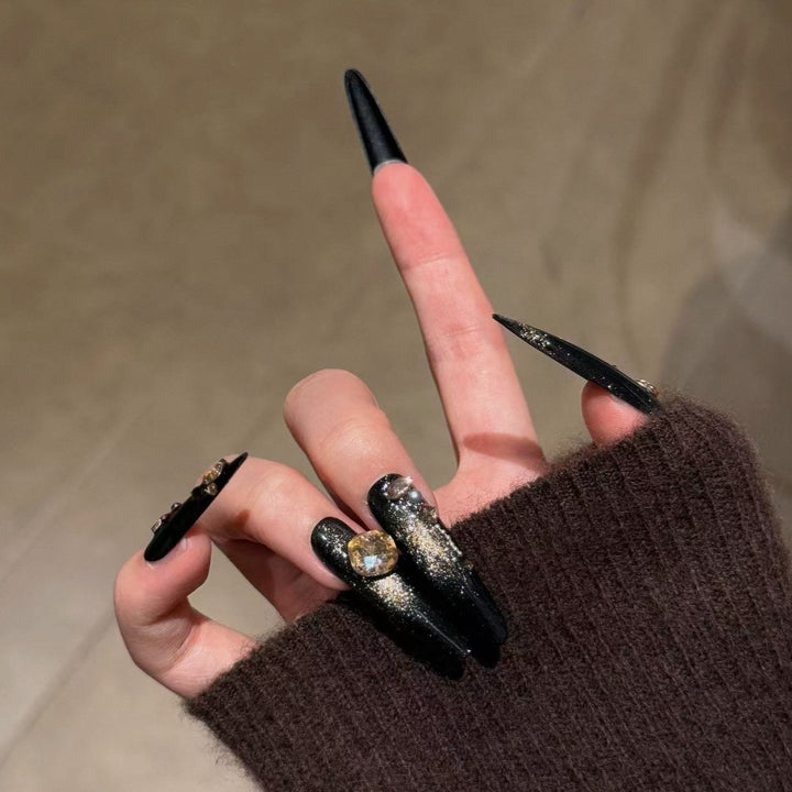 Premium Glitzerndes Stiletto Press-On Nagelset Karnz