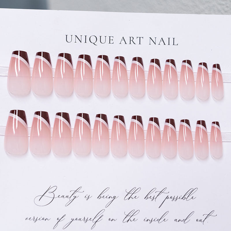 Elegante Slim French Tip Nagelverlängerungen