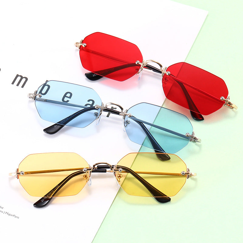 Damen modische achtkantige Sonnenbrille mit elegantem Metallrahmen Karnz