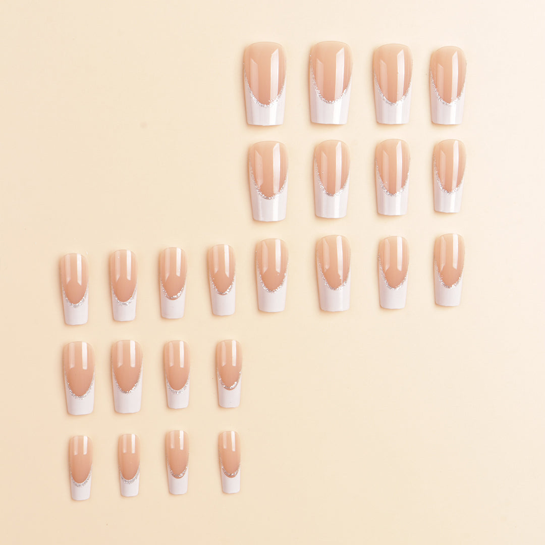 Dekoratives French Tip Press-On Nagelset Karnz