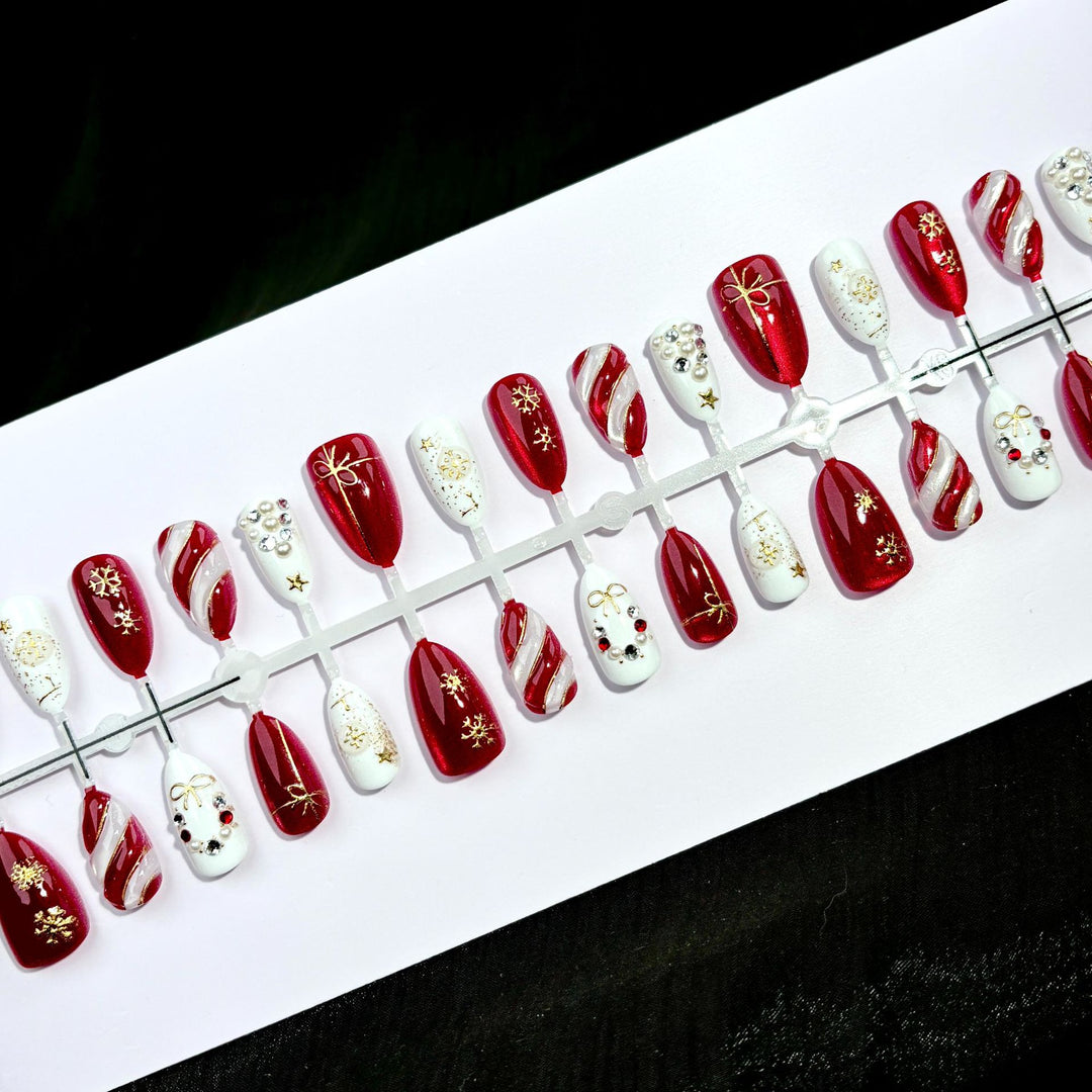 Elegante Polka Dot und Spitzen Press-On Nagel Set
