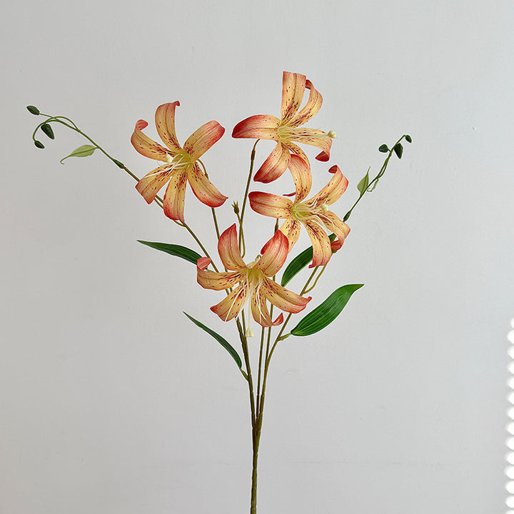 Künstlicher Lilienstrauß mit detailverliebten Blüten Karnz