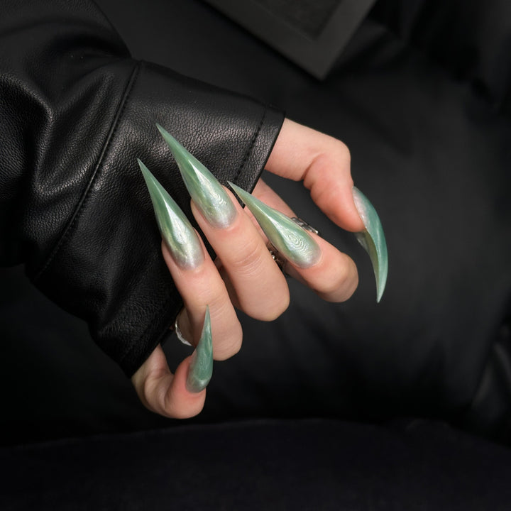 Künstlerisches Stiletto Press-On Nails Set