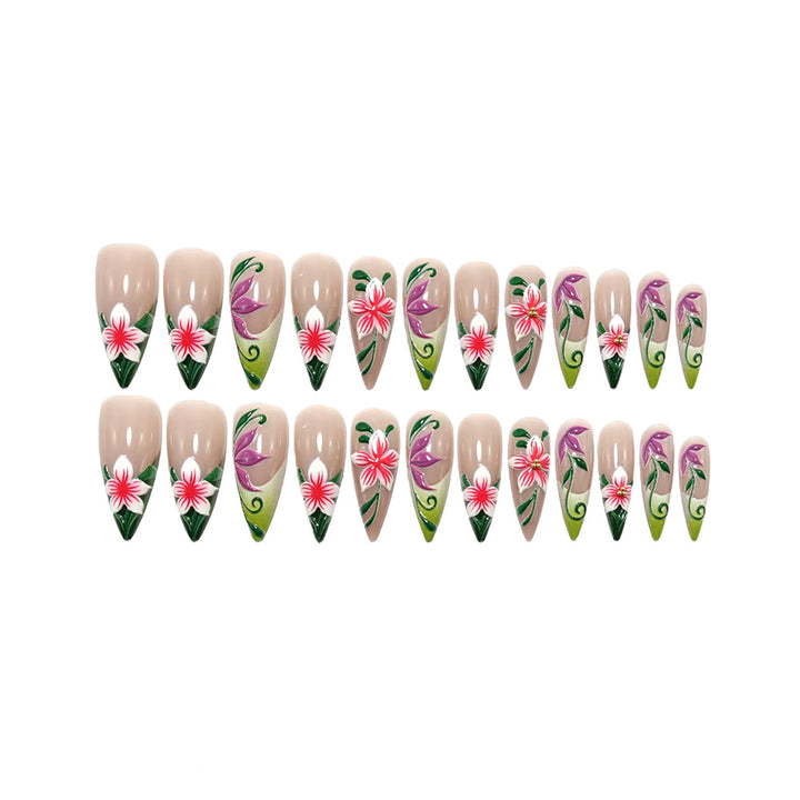 Kunstnägel mit Exquisitem Blumenmuster Karnz