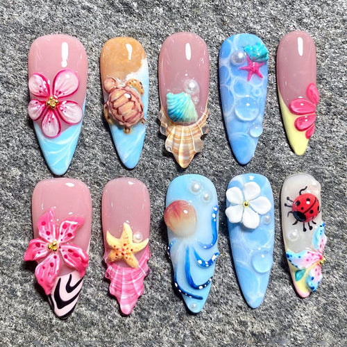 Künstlerische Meer-Themen-Nagelkunst Karnz