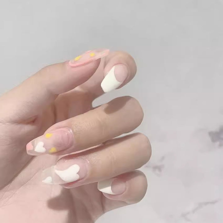 Dekorative Herz-Nagelkunst-Tipps Karnz