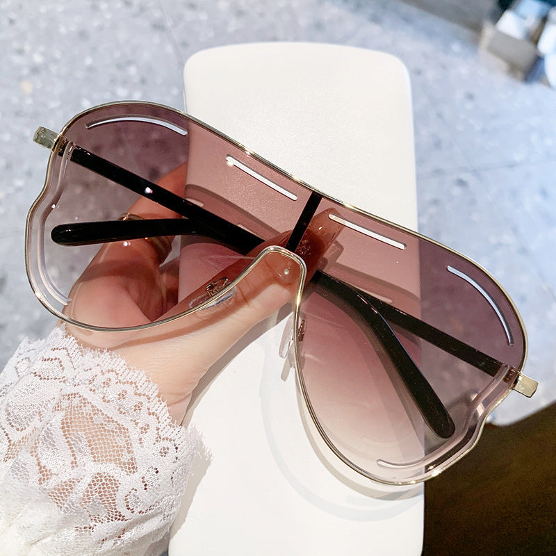 Damen Sonnenbrille im modernen Shield-Design Karnz