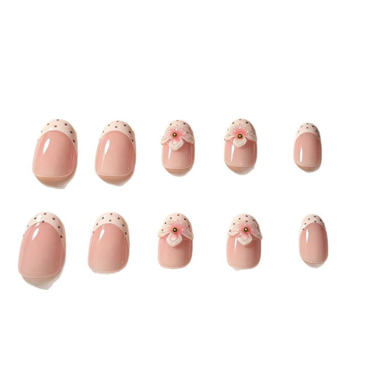 Floral Detailing Press-On Nail Art Karnz