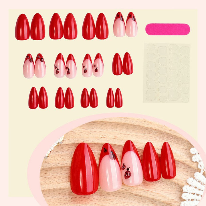 Künstlerisches Press-On-Nagelset mit einzigartigen Designs Karnz