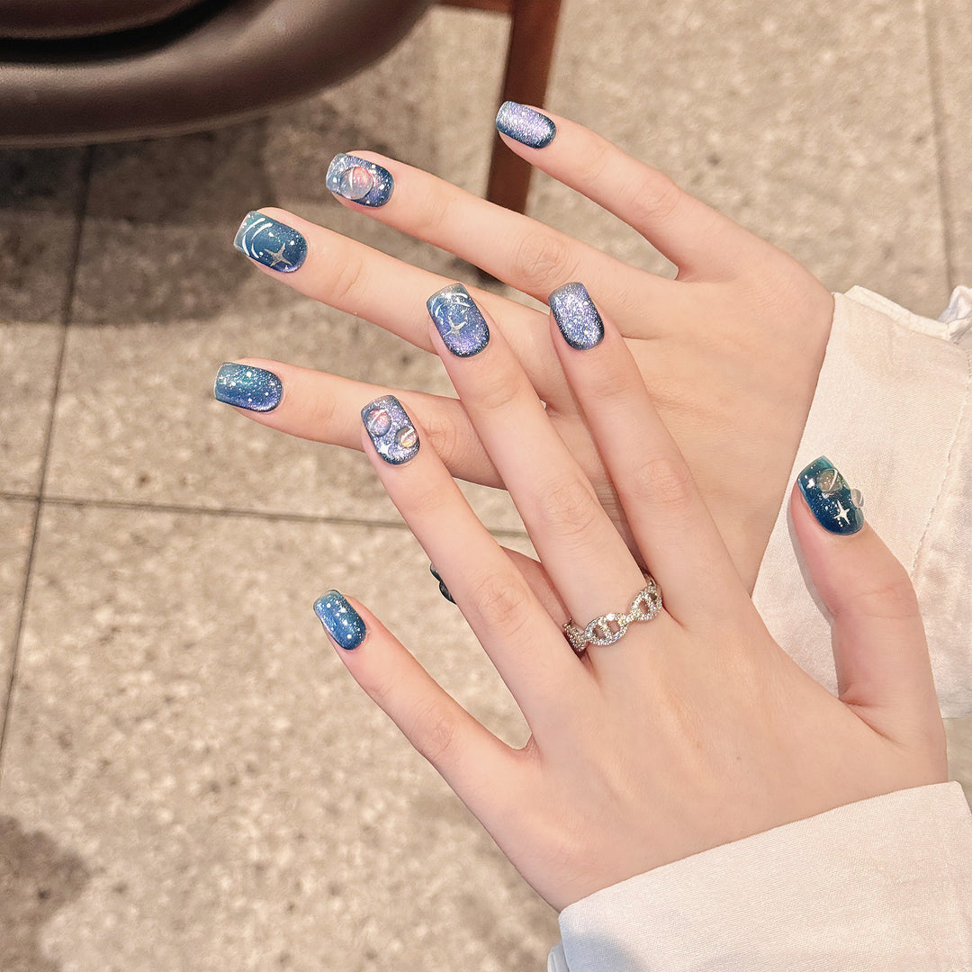 Kosmisches Galaxy-Themen Press-On Nagelkunst Set